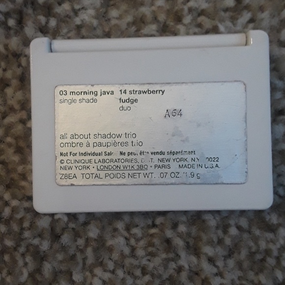 NEW Clinique All About Eyes eyeshadow trio - Picture 4 of 4